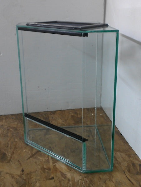 12″L x 12″L x 24″T Glass Corner Reptile Terrarium