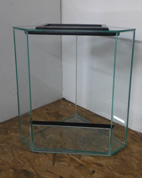 18″L x 18″D x 24″T Glass Corner Reptile Terrarium